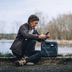 BLUETTI Générateur Électrique Solaire AC180 Avec Panneau Solaire PV200 -Regatta FR bluetti generateur electrique solaire ac180 avec panneau solaire pv200 5