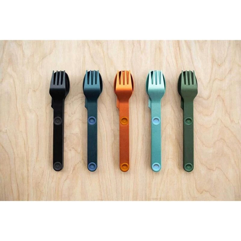 SET COMPLET DE 5 JEUX DE 3 COUVERTS MAGNÉTIQUES CAMPING EN ALUMINUM DUR - ÉTUI 7 SET COMPLET DE 5 JEUX DE 3 COUVERTS MAGNÉTIQUES CAMPING EN ALUMINUM DUR - ÉTUI – Image 5